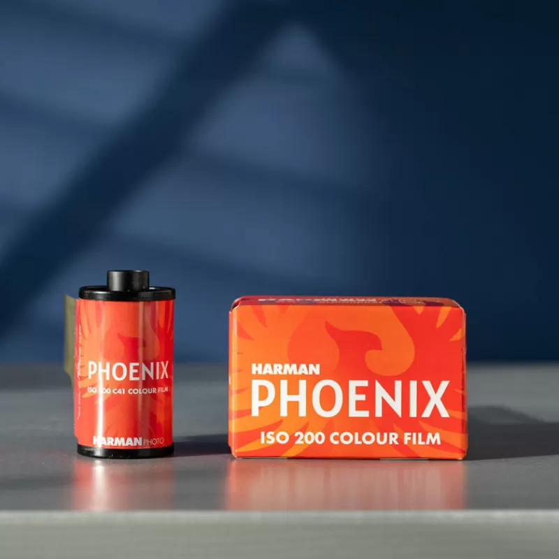 Harman Négatifs Couleur-Phoenix 200 - Film Négatif Couleur ISO 200 pour une Expérience Photographique Unique